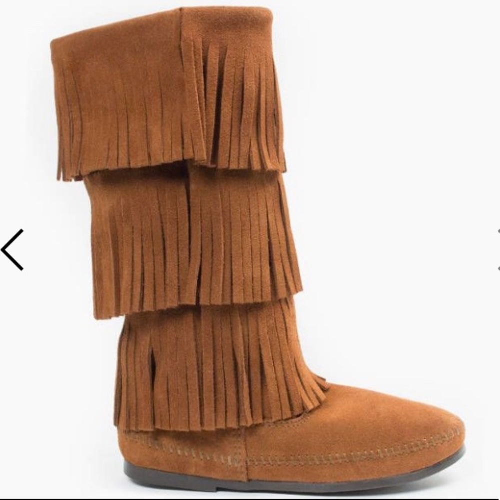 Minnetonka fringe boots
